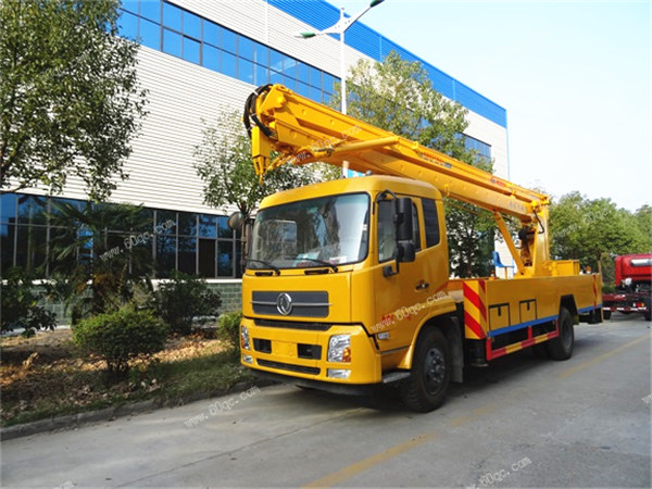 國五東風18-22米高空作業(yè)車