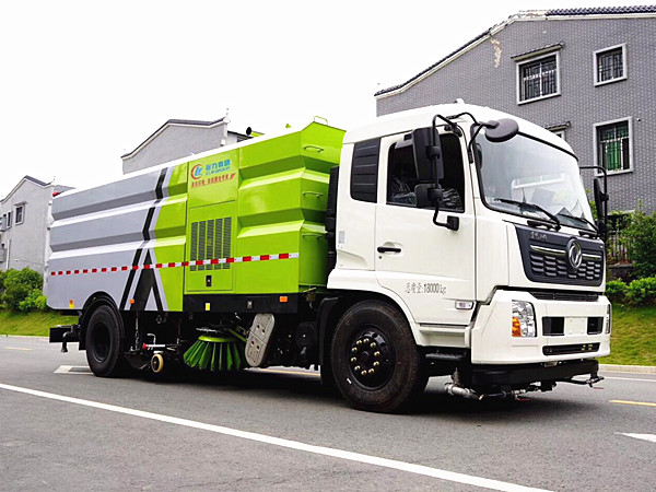 東風(fēng)天錦15方洗掃車