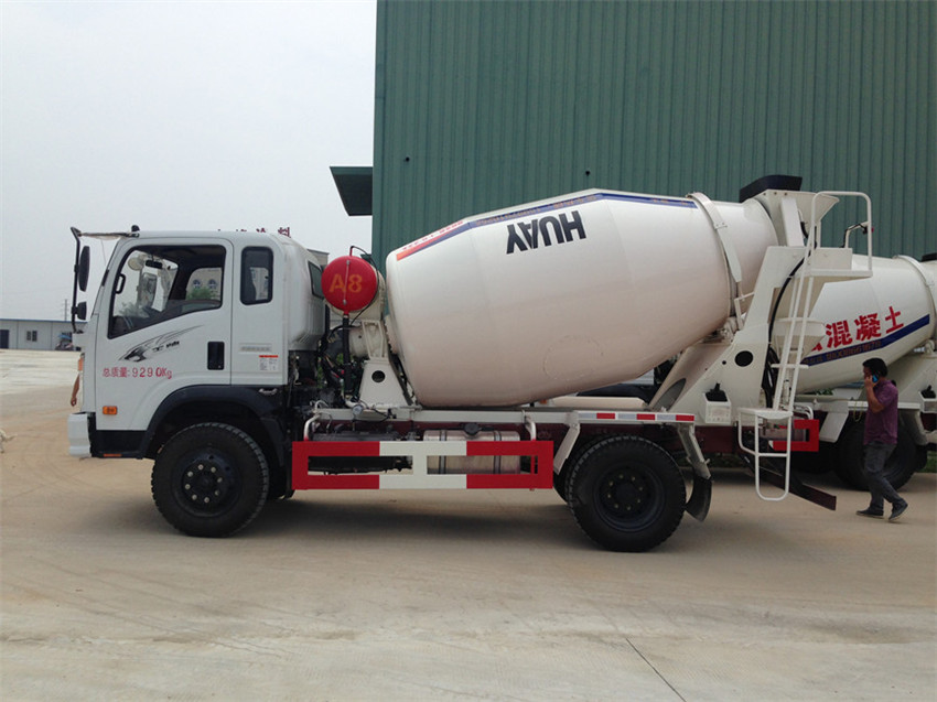 重汽王牌5方攪拌車