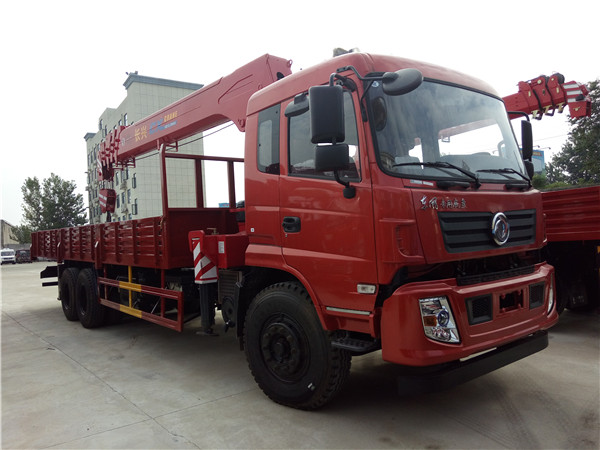 東風后雙橋12噸隨車吊