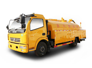 東風(fēng)多利卡8噸高壓清洗車