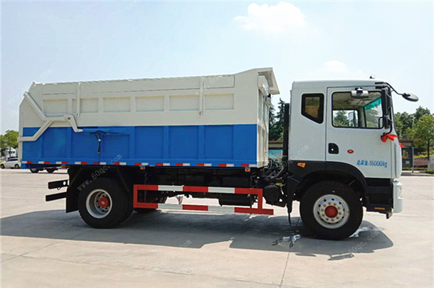 東風(fēng)多利卡D9對接式垃圾車