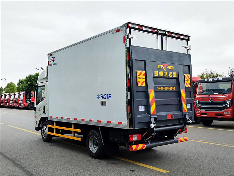 江鈴順達國六4.2米冷藏車