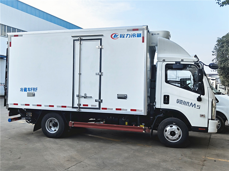 福田領航M5冷藏車