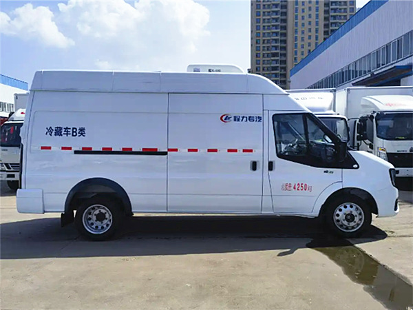 江鈴福順面包冷藏車(chē)