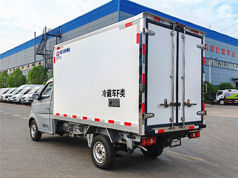 長安藍牌國六冷藏車