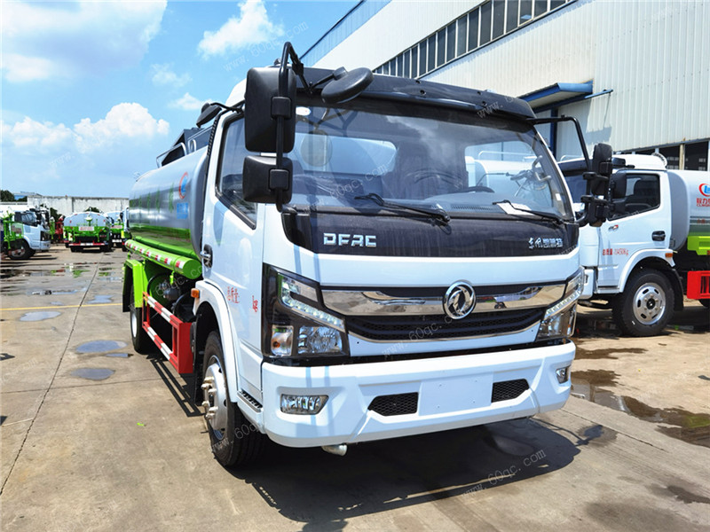 國六東風多利卡9噸灑水車