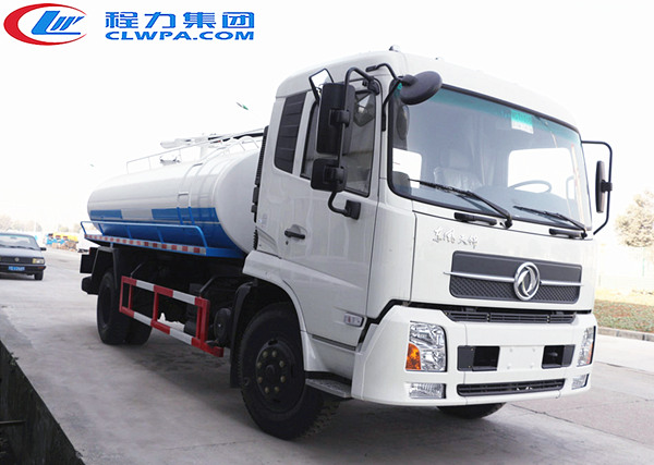 東風天錦吸糞車