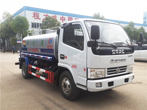 東風灑水車一直受到全國用戶的歡迎！